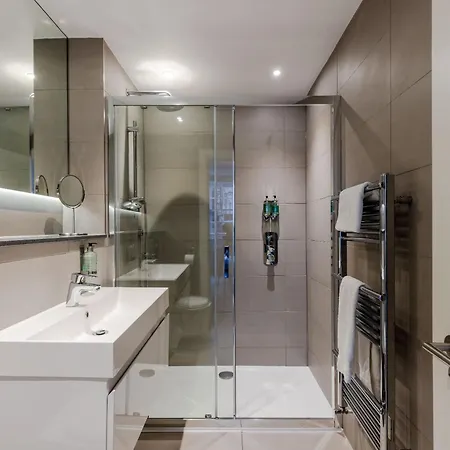 Dragon Suites - Edinburgh City Centre 2 Bed Apartment Extérieur photo